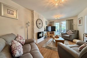 17' Living Room- click for photo gallery